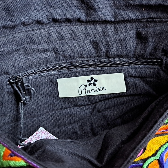 Embroidered clutch - Picture 4 of 4